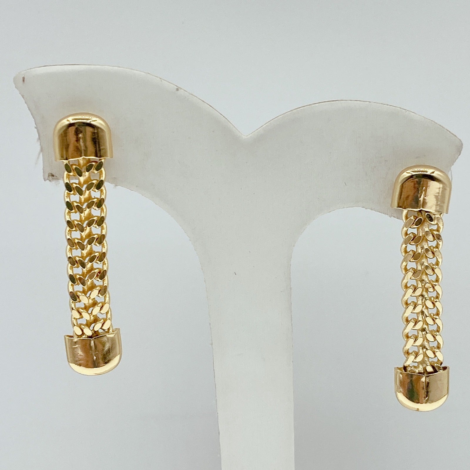 18K Gold-Plated Sparkling Solitaire Stud Earrings – Hypoallergenic & Non-Tarnish Jewellery UK