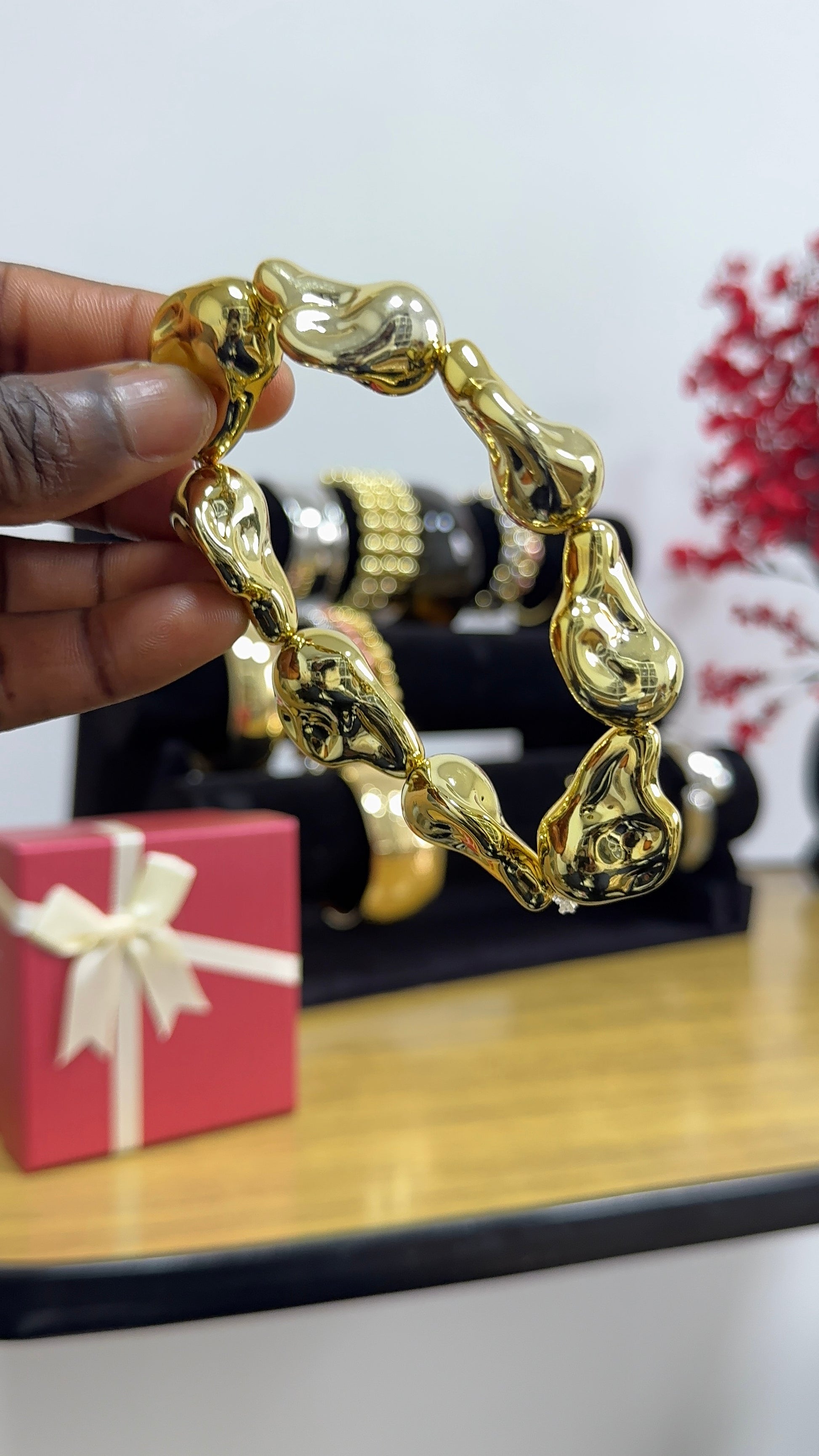 Contemporary Gold Wrist Jewellery | Sophisticated Ladies’ Bracelet