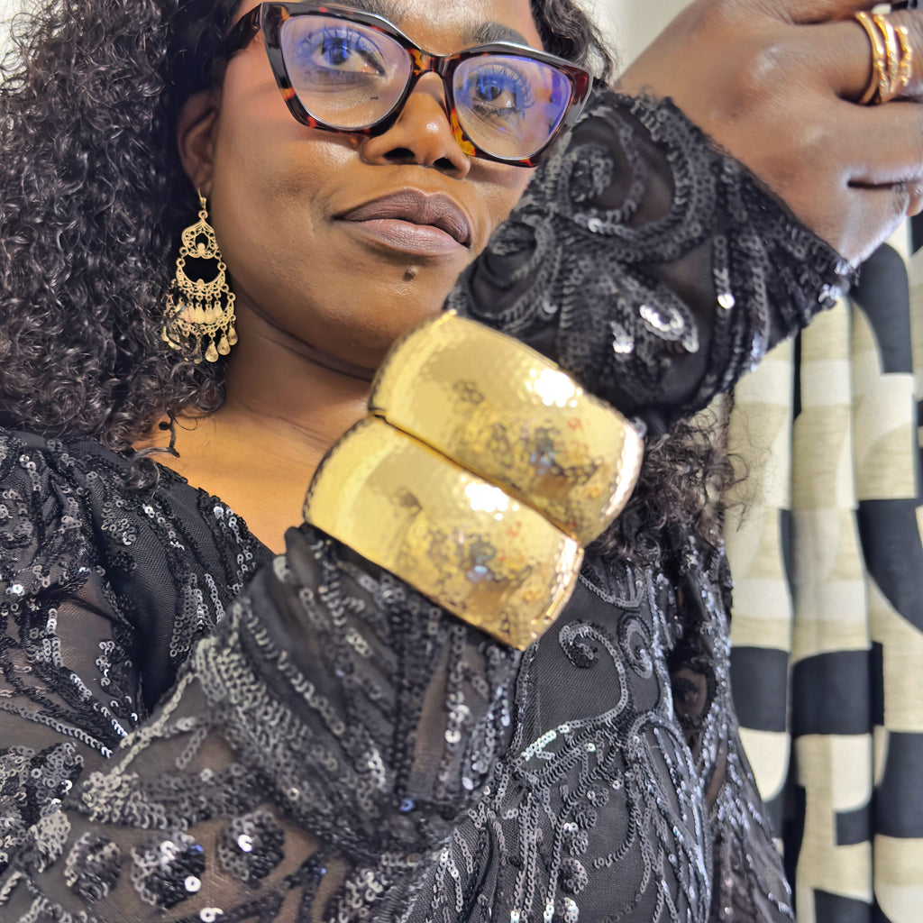 Chunky Gold Bangle | Modern Fashion Wrist Accessory for Women