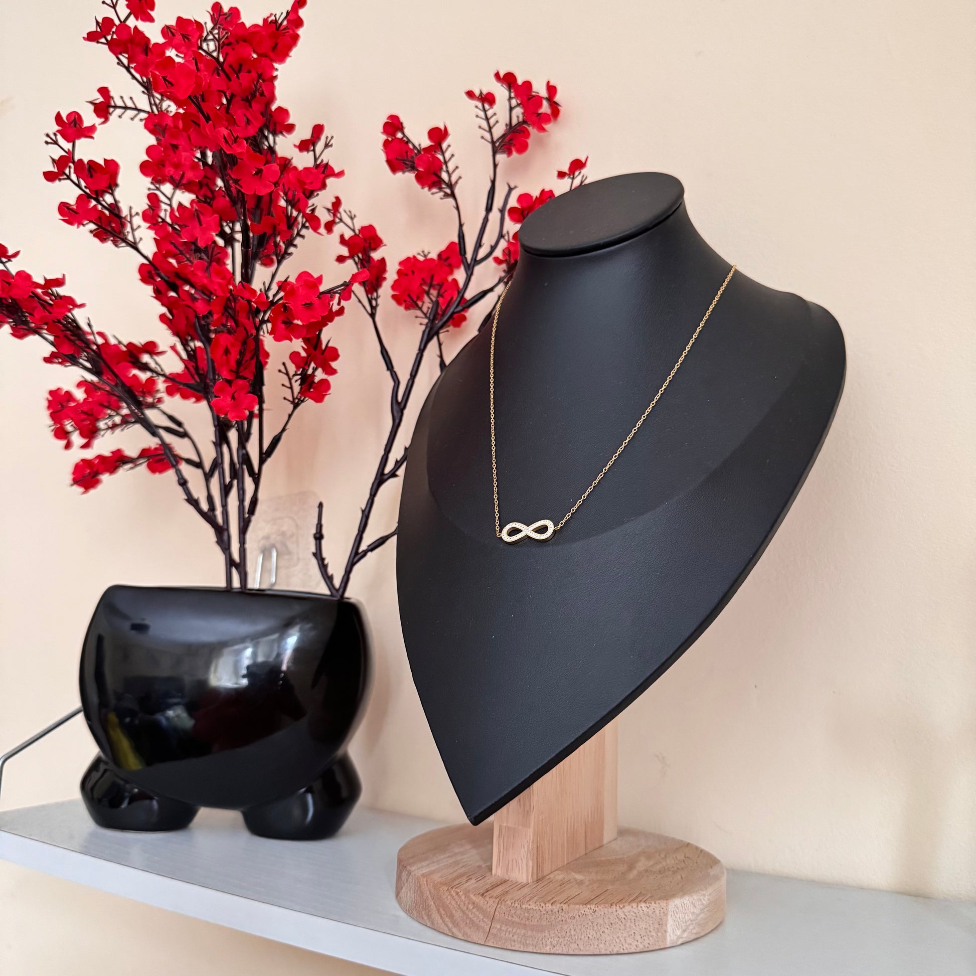 Gloria Gold-Plated necklace