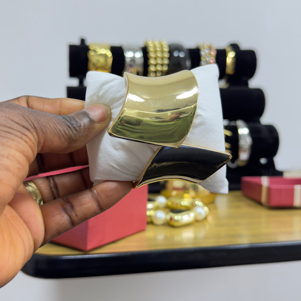Premium Fashion Bracelet | Elegant Ladies’ Wrist Jewellery