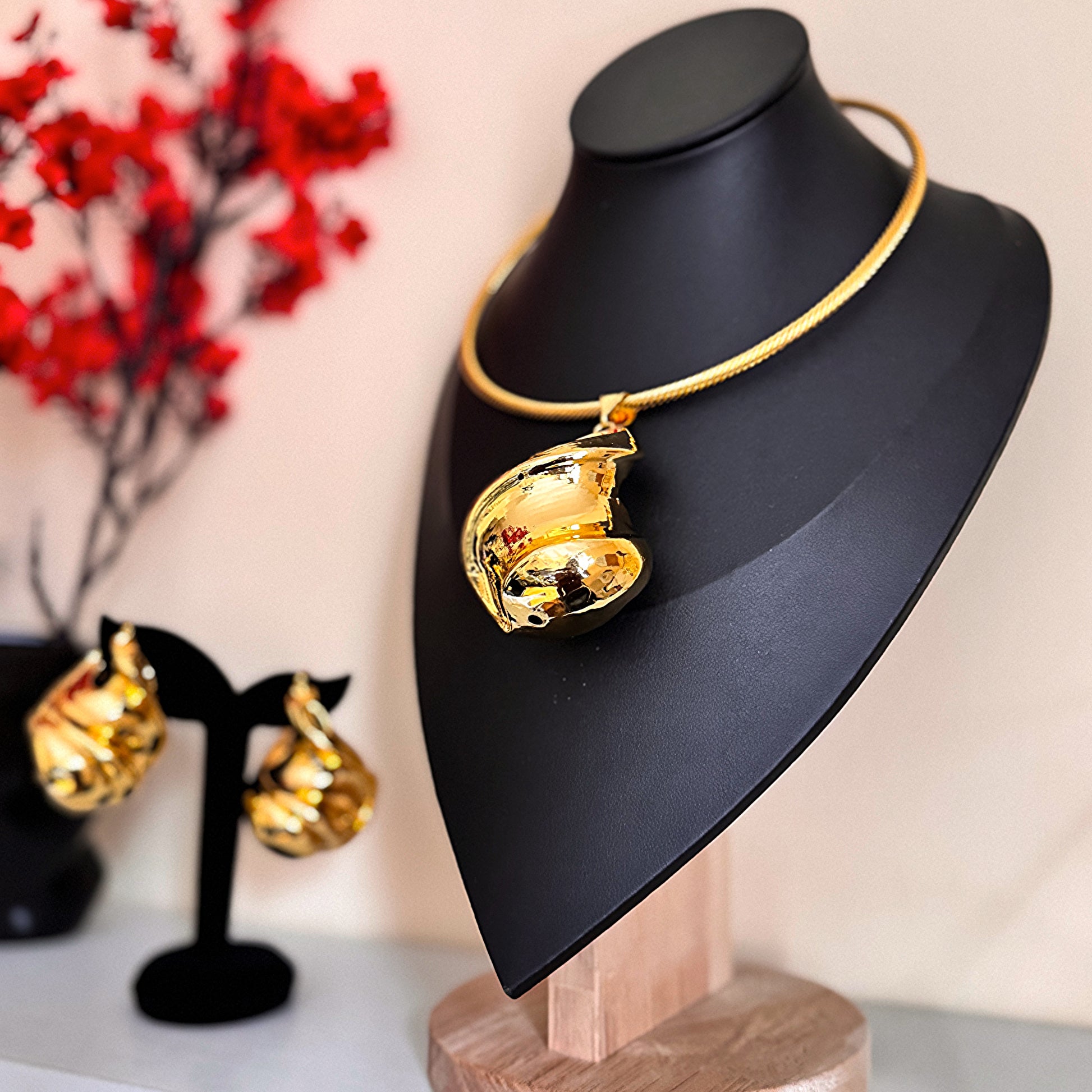 18K Gold-Plated Choker Pendant & Earrings Set