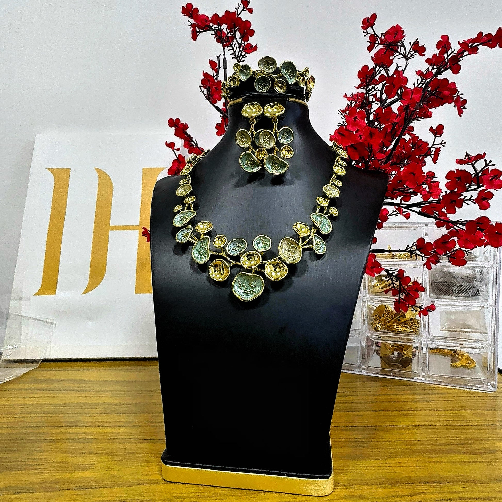 Royal 18K Gold-Plated Jewelry Set