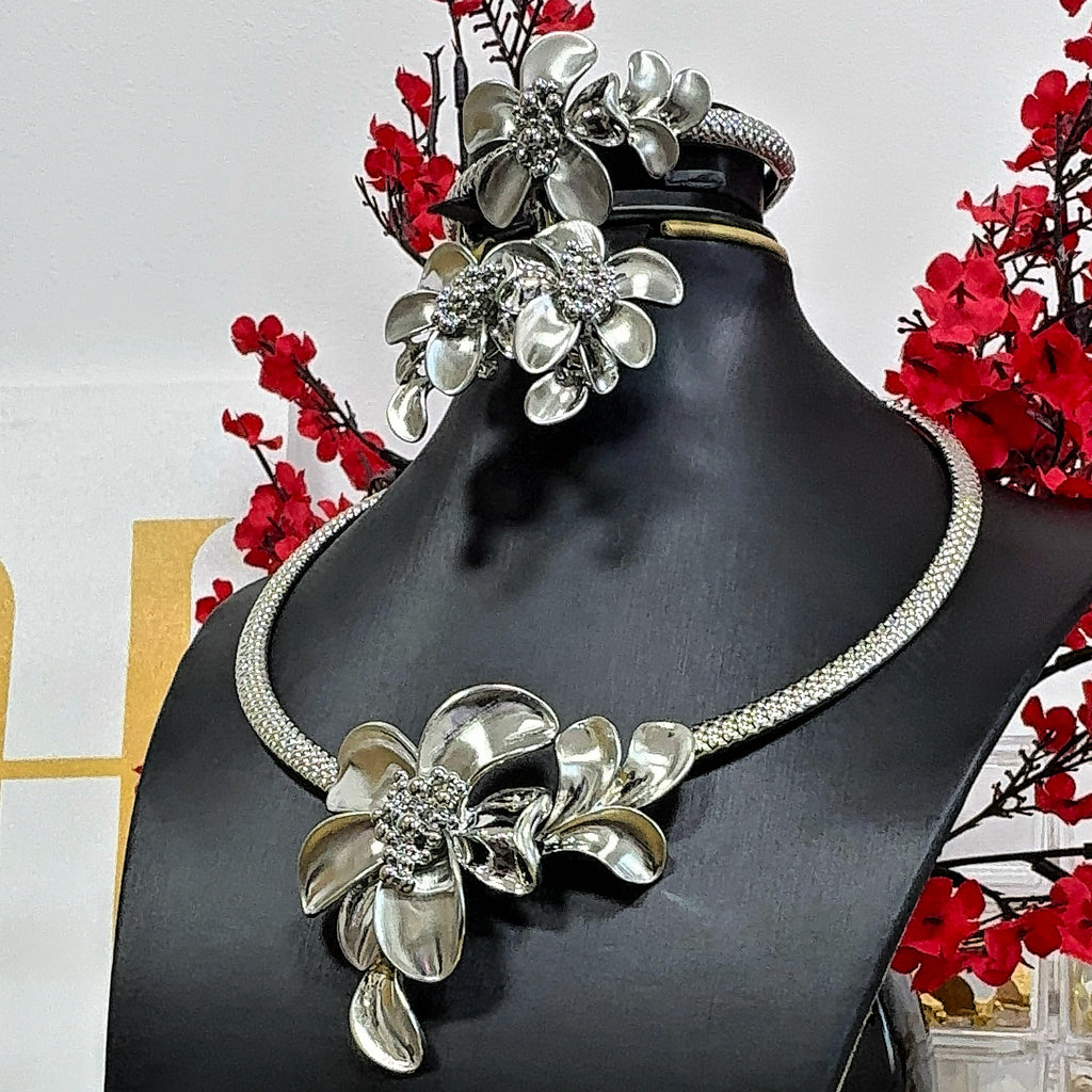 Twisted Dangling Pendant Set