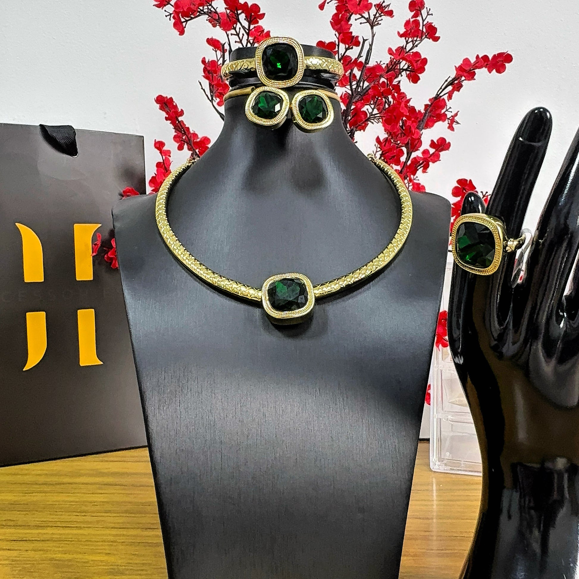 18K Gold Plates set Divine