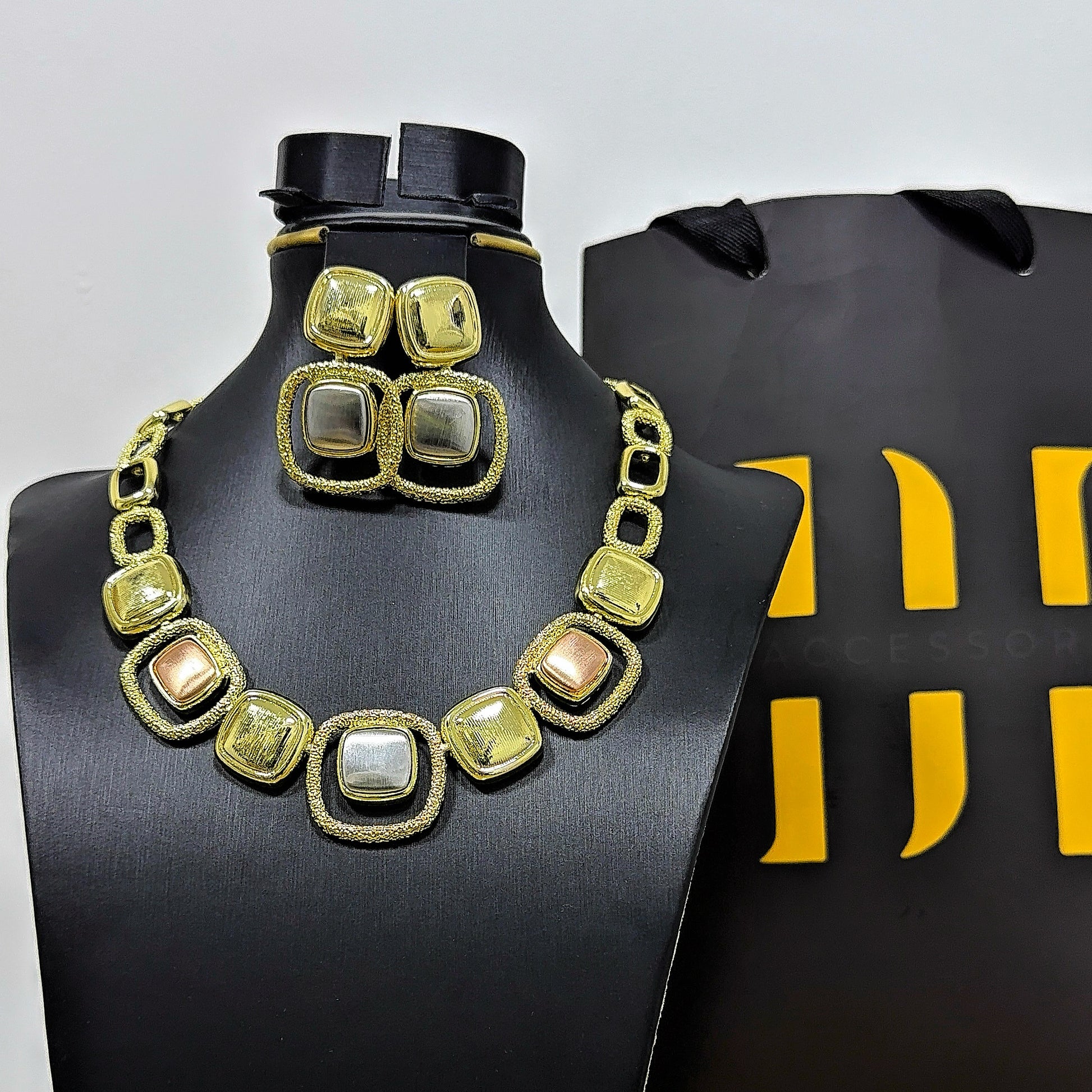 Royal Wave Jewelry Set