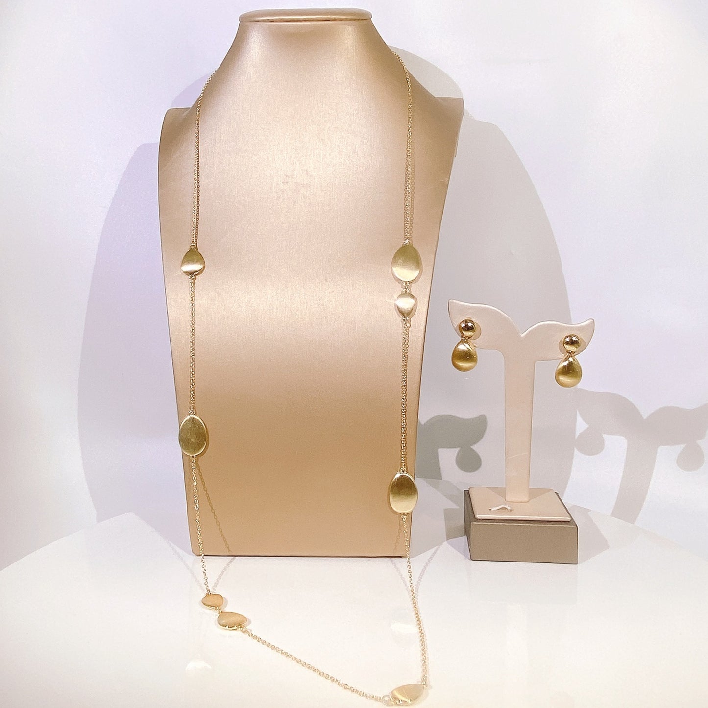 Golden Aura Jewelry Set