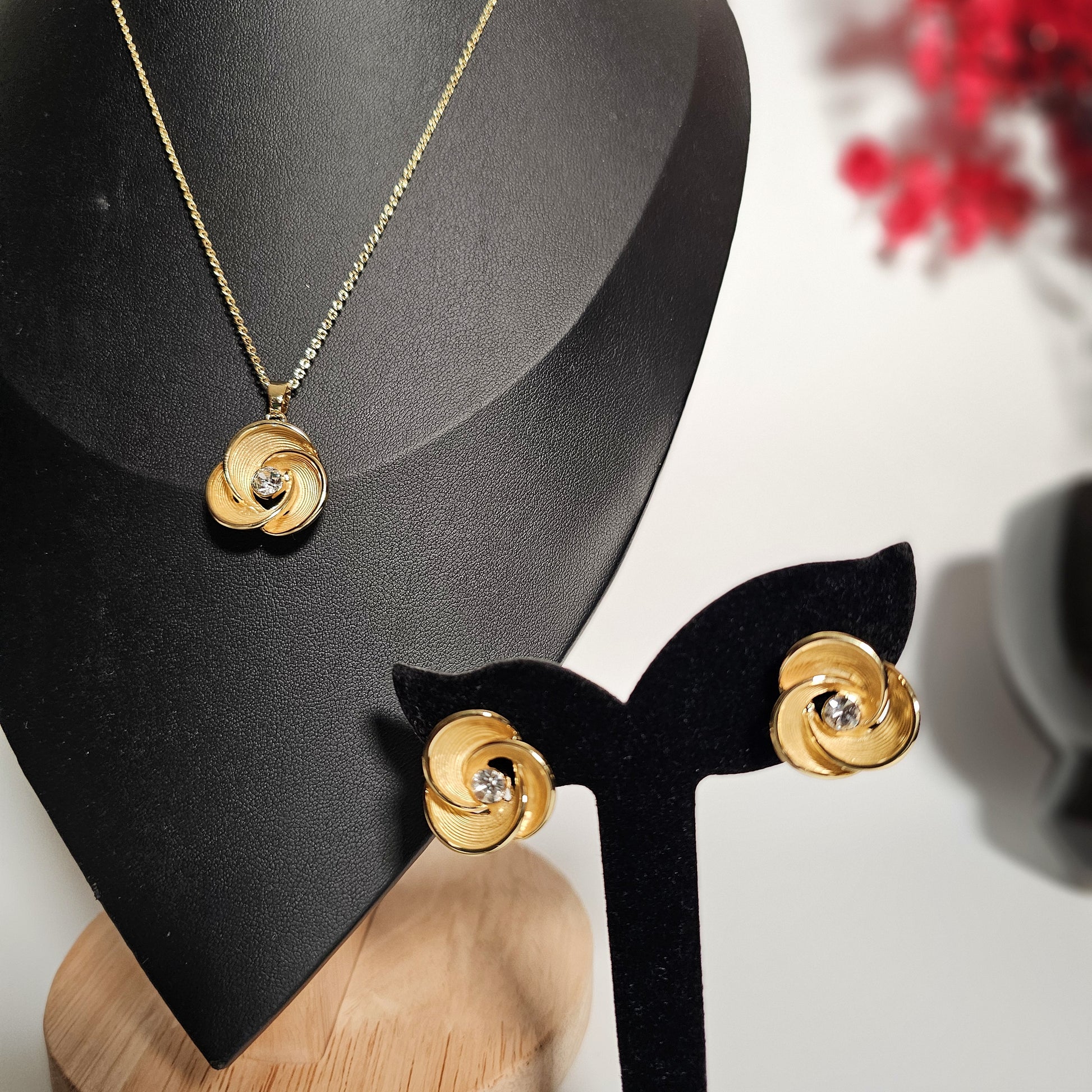 Ada Gold-Plated Set