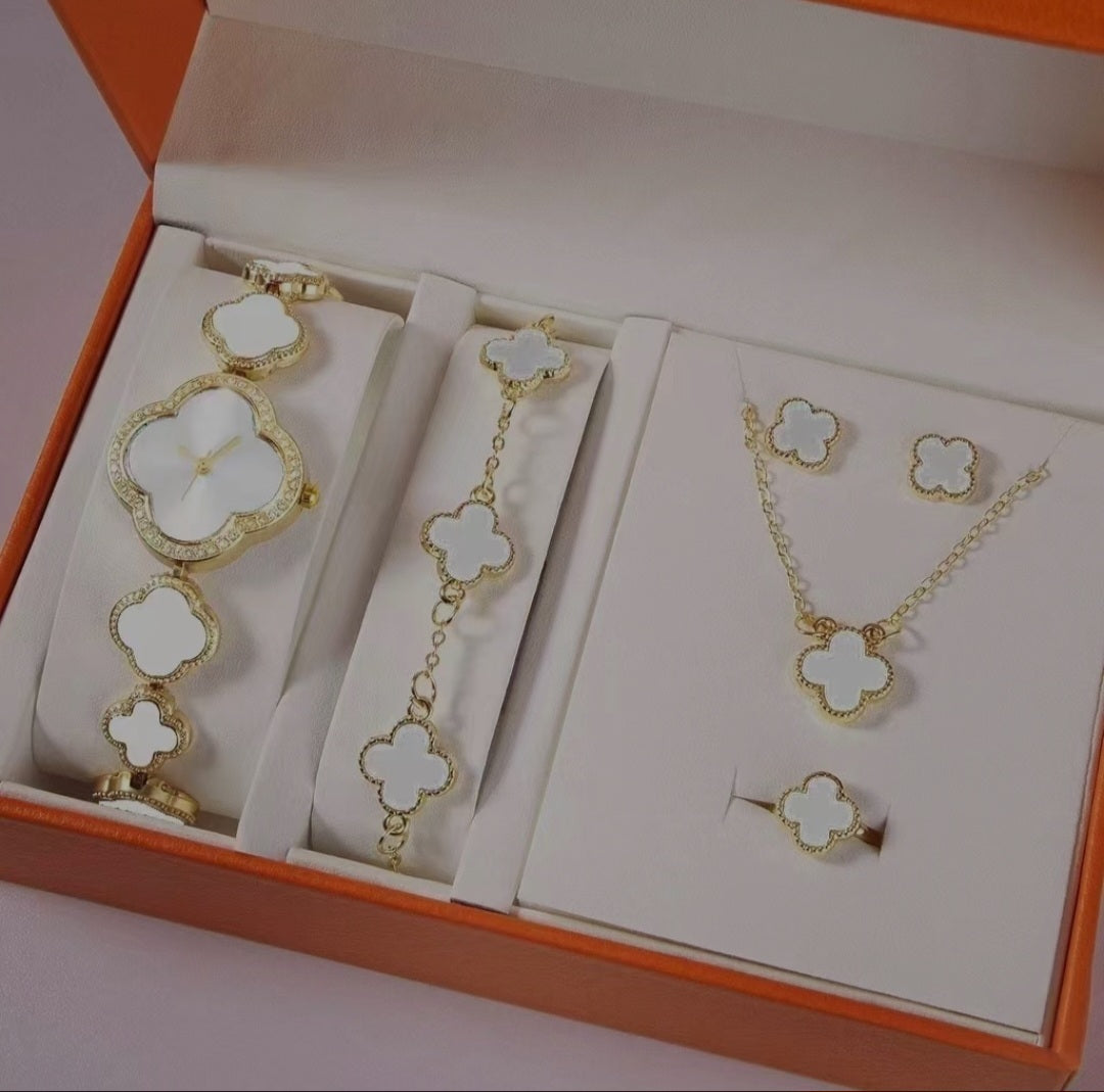 Cream Gold Set – Necklace, Watch & Hand Chain