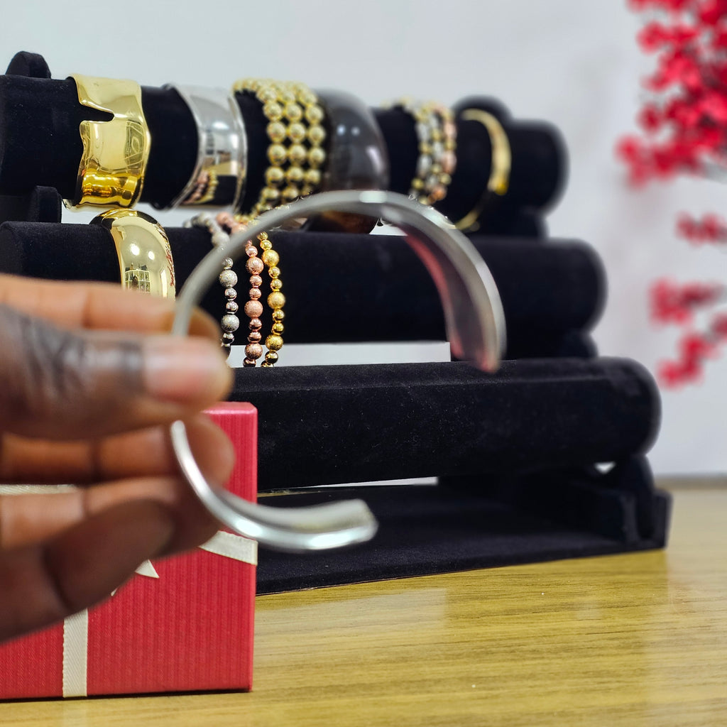 Textured Gold Cuff | Chic Women’s Fashion Jewellery