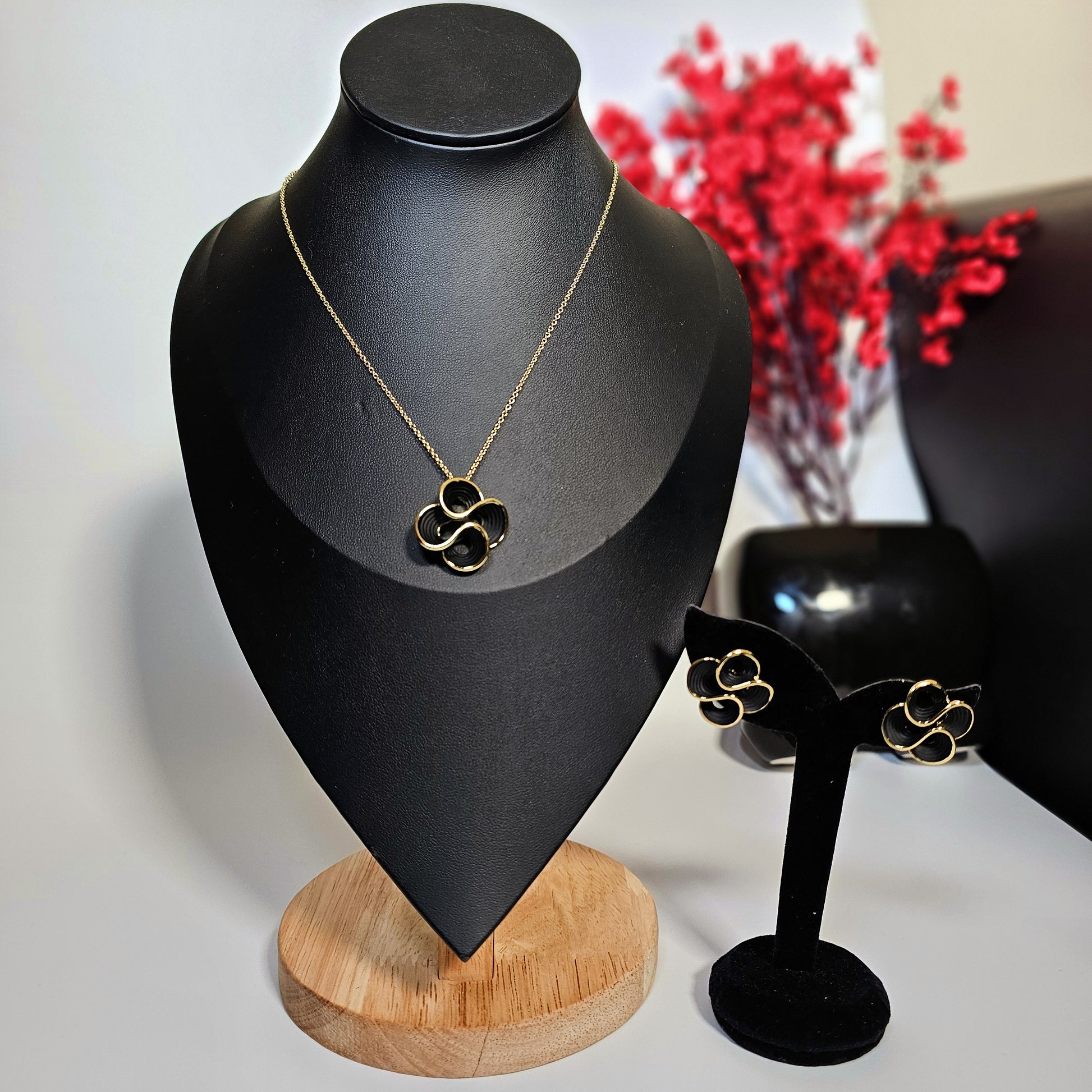 Nora Bloom Set