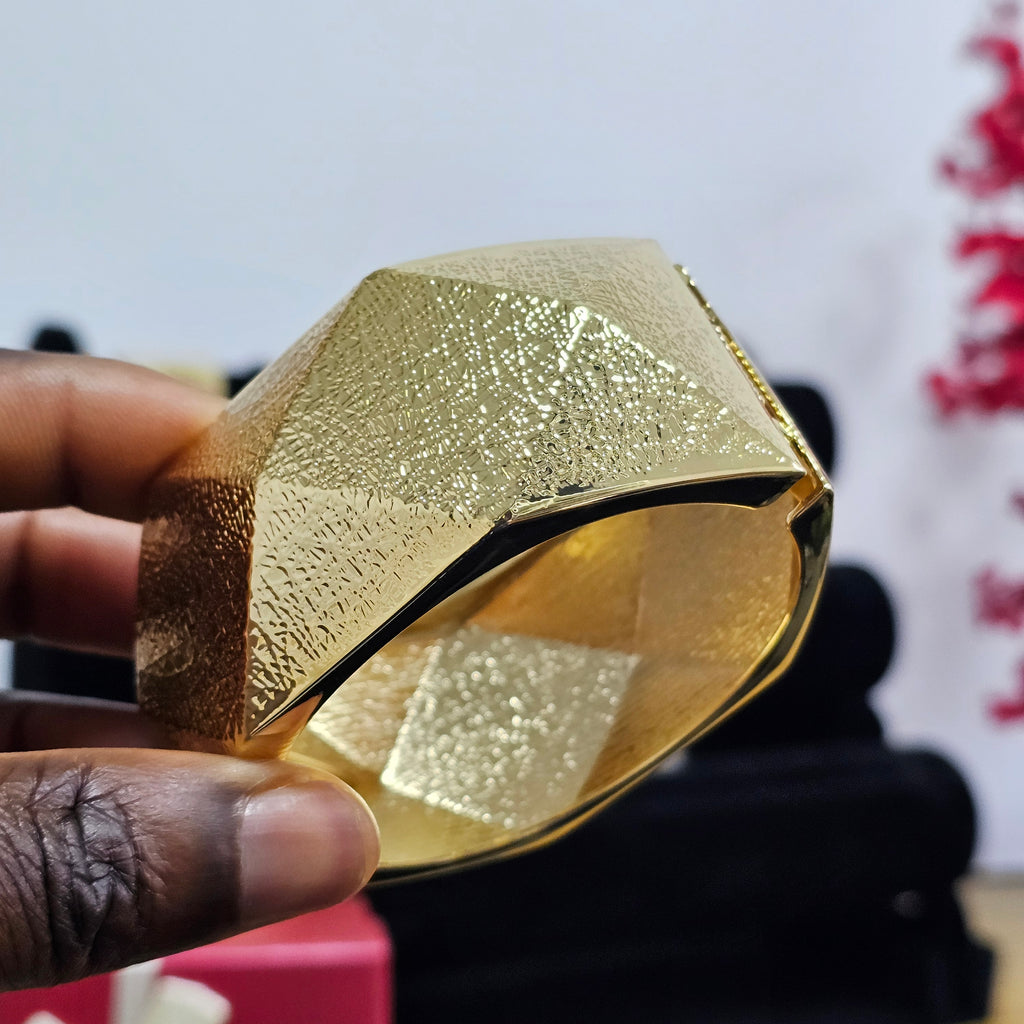 Double Layer Bracelet | Modern Luxury Wrist Accessory