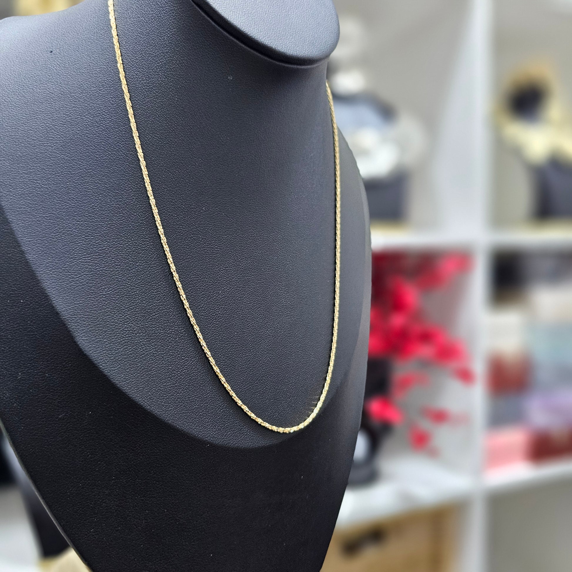 Tem necklace