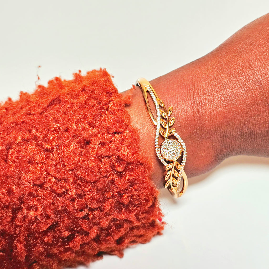 Flower Disc Bracelet