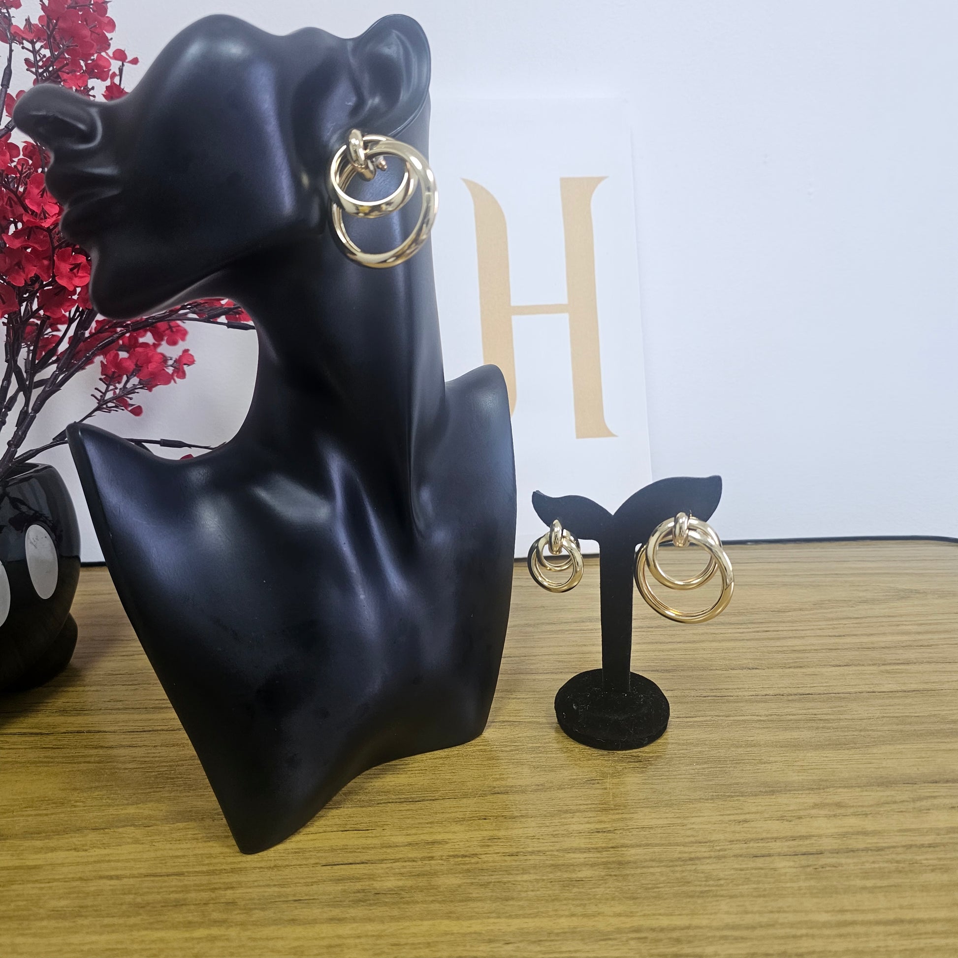 Simple Earrings. Add note to choose SMALL/MEDIUM/LARGE