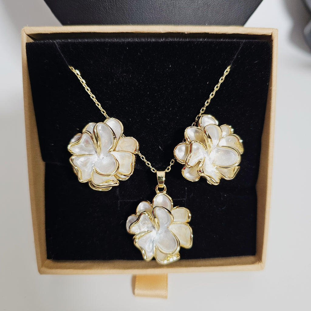 Golden Aura Jewelry Set