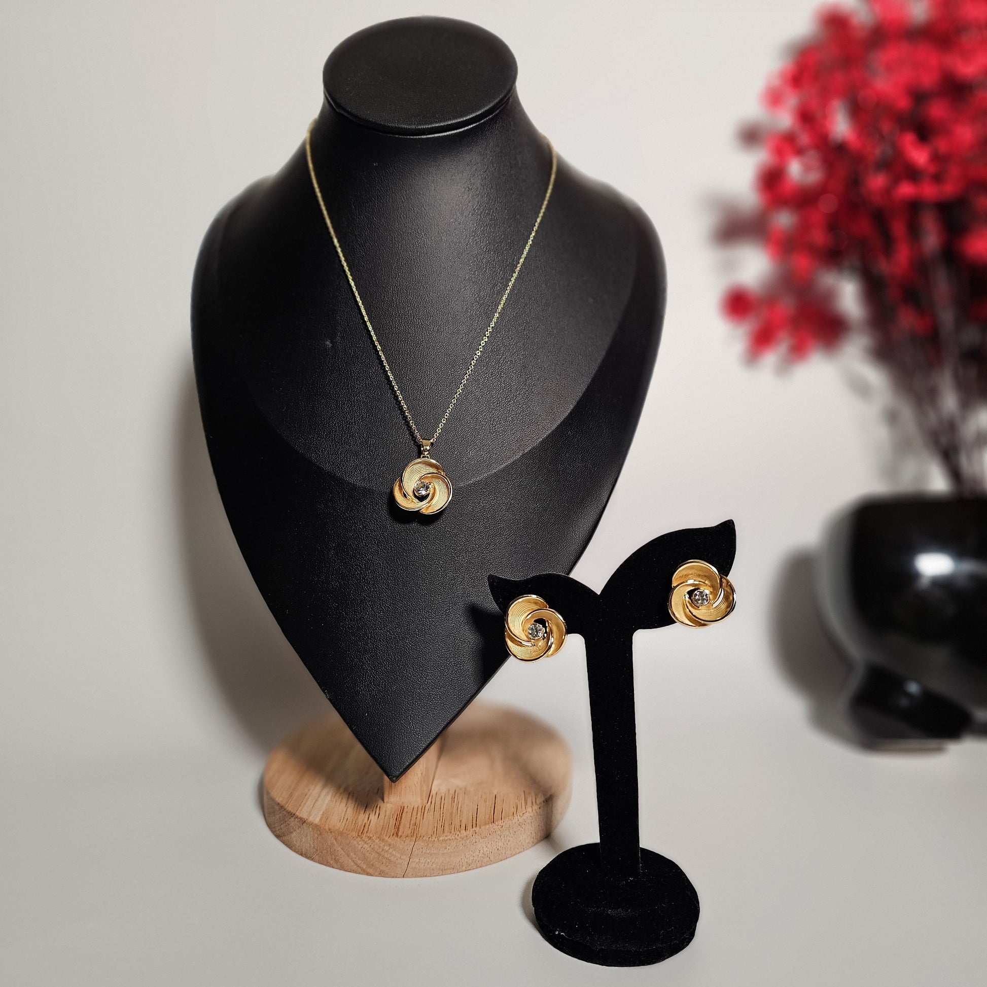 Ada Gold-Plated Set