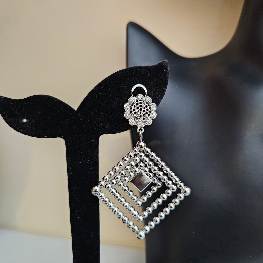 18K Gold-Plated Pearl Drop Earrings – Hypoallergenic & Non-Tarnish Jewellery UK